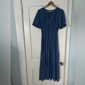 Women's Blue V-Neck Tiered Maxi Dress